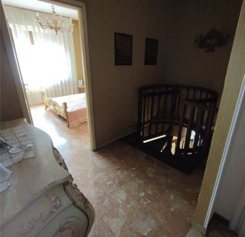 Appartamento a Casale monferrato in Via Luigi Hugues 13 - Foto 5