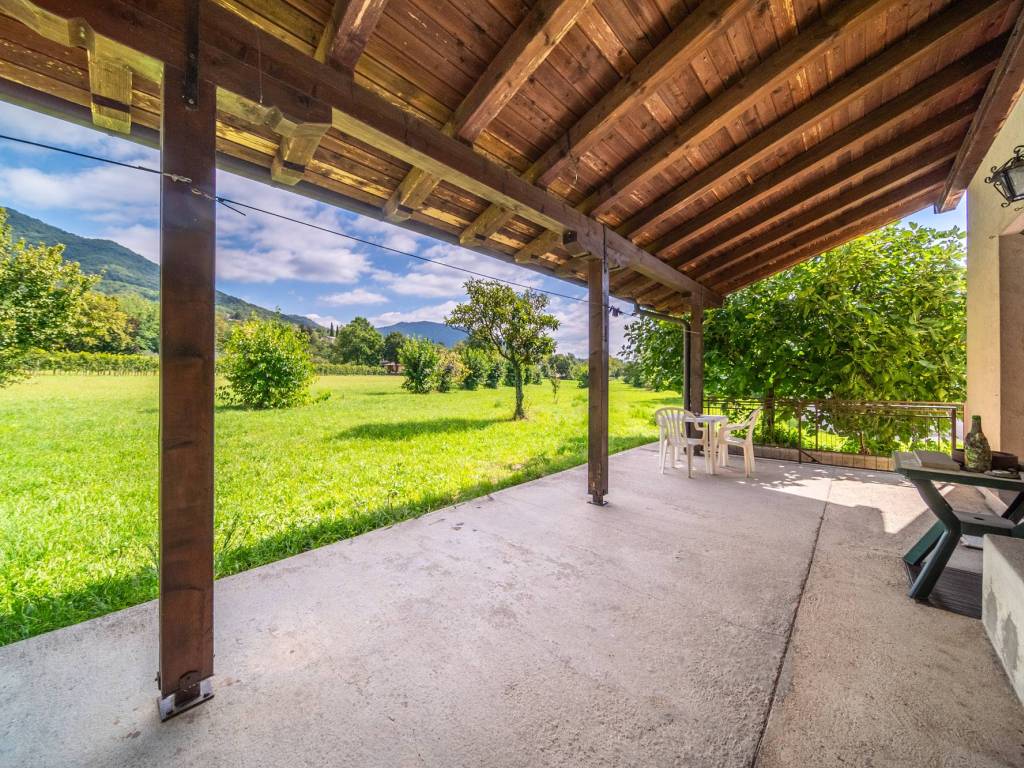 Villa a Gemona del friuli in Via Vuarbe, 107 - Foto 1