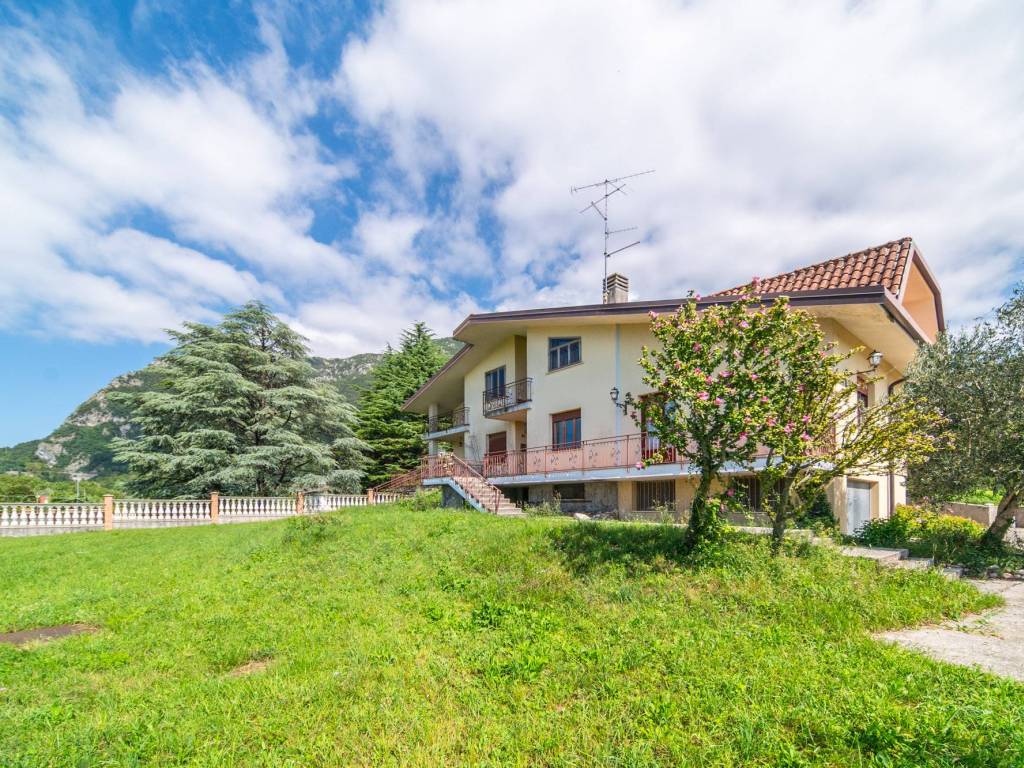 Villa a Gemona del friuli in Via Vuarbe, 107 - Foto 2