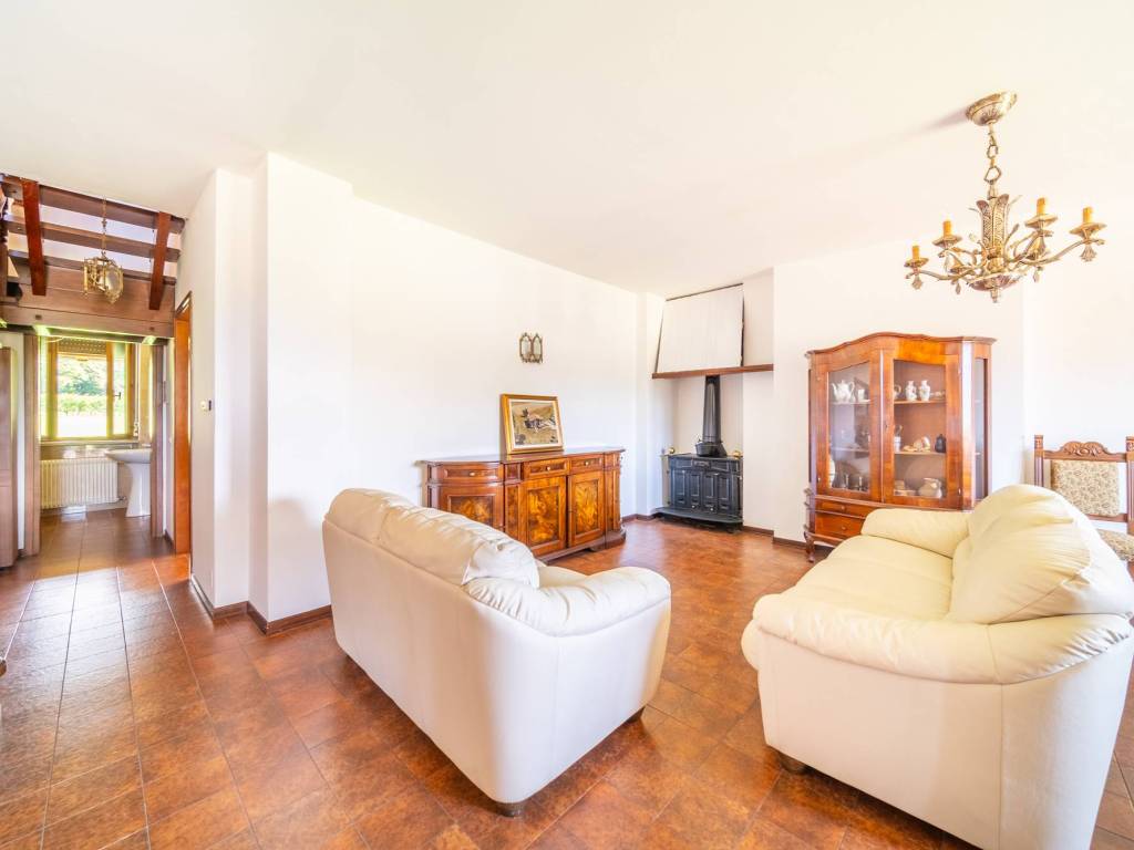 Villa a Gemona del friuli in Via Vuarbe, 107 - Foto 4
