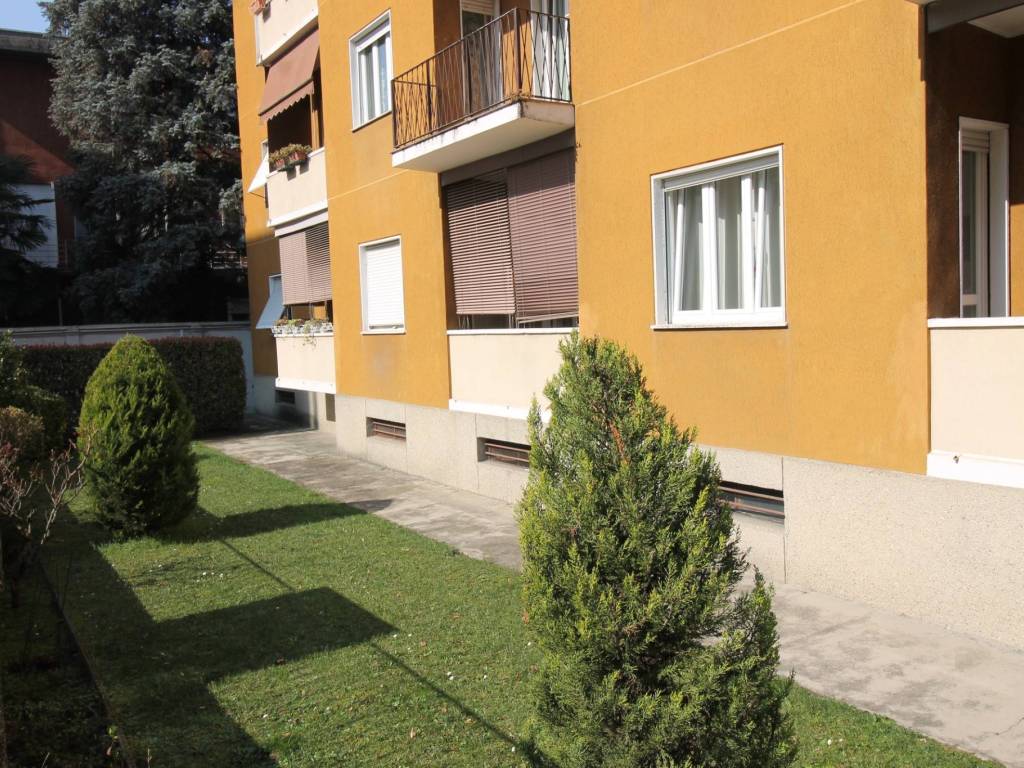 Appartamento a Busto arsizio in Via Piave, 11 - Foto 2