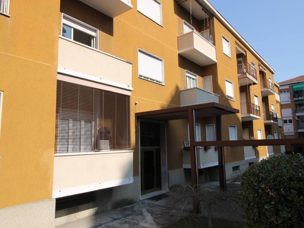 Appartamento a Busto arsizio in Via Piave, 11 - Foto 3