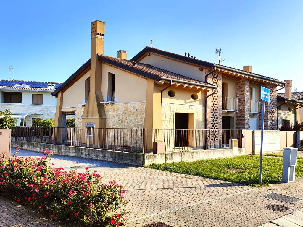 Villa a Montegrotto terme in Corso Delle Terme - Foto 4