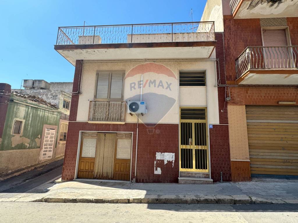 Casa indipendente a Pachino in VIA GIOBERTI, 91 - Foto 3