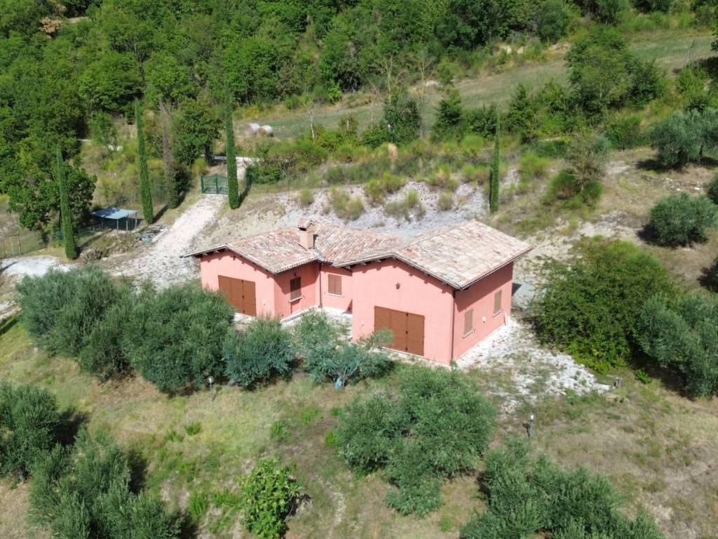 Villa a Gubbio in Località Sioli - Foto 4