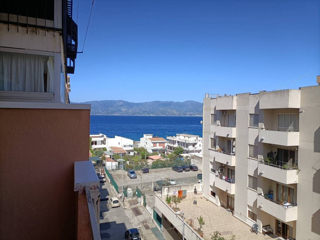 Appartamento a Reggio calabria in Viale Aldo Moro - Foto 4