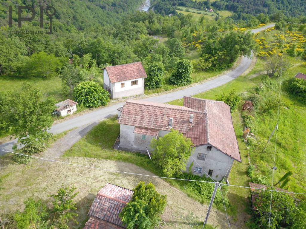 Casa indipendente a Ponzone in Strada Provinciale Ponzone Piancastagna, 2 - Foto 3