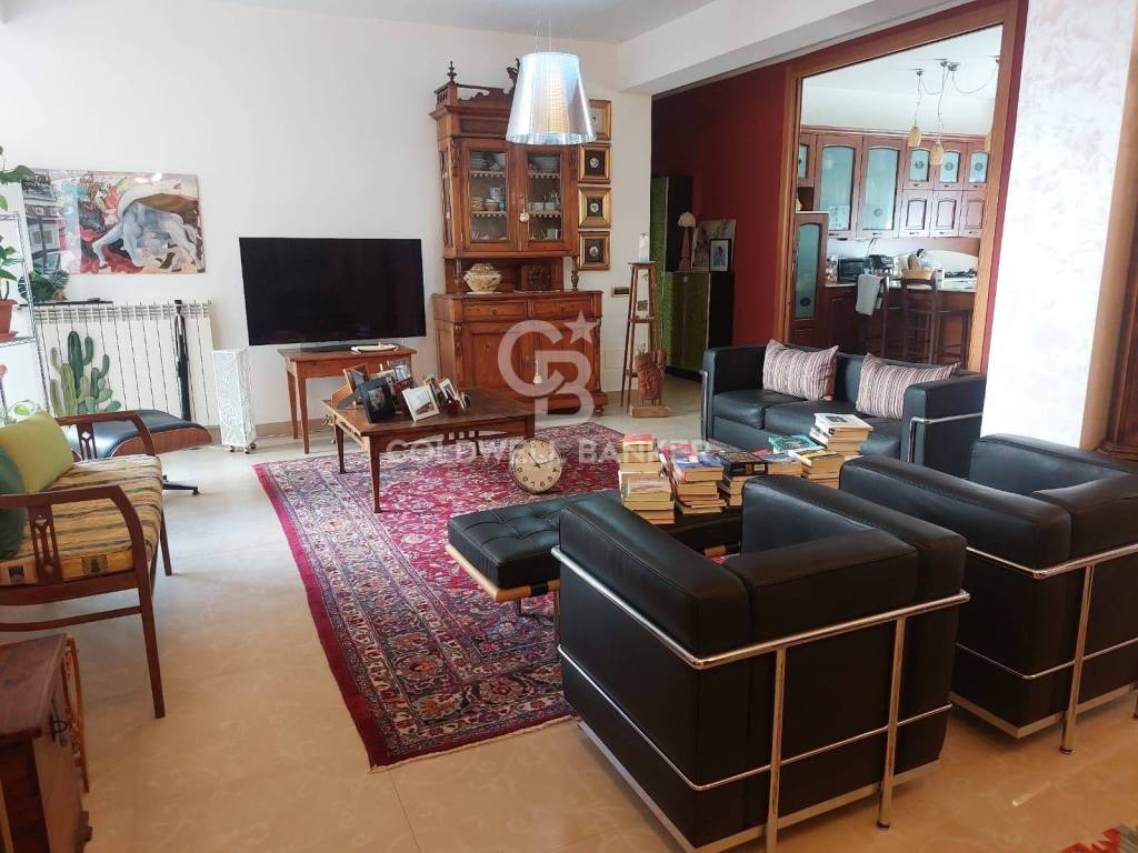 Appartamento a Taranto in Via Luigi Mascherpa, 4 - Foto 2
