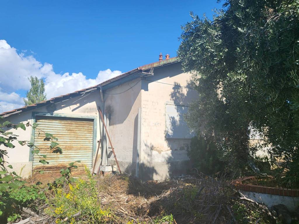 Villa a Albenga in Via Don Giacomo Lasagna, 40 - Foto 2