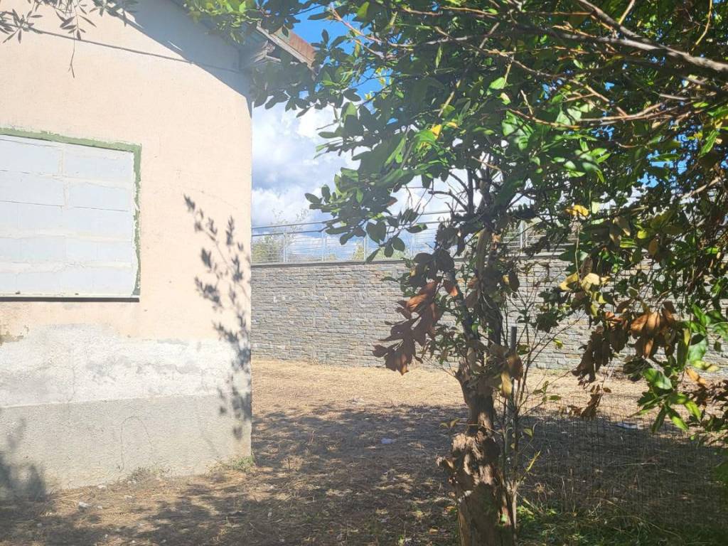 Villa a Albenga in Via Don Giacomo Lasagna, 40 - Foto 4