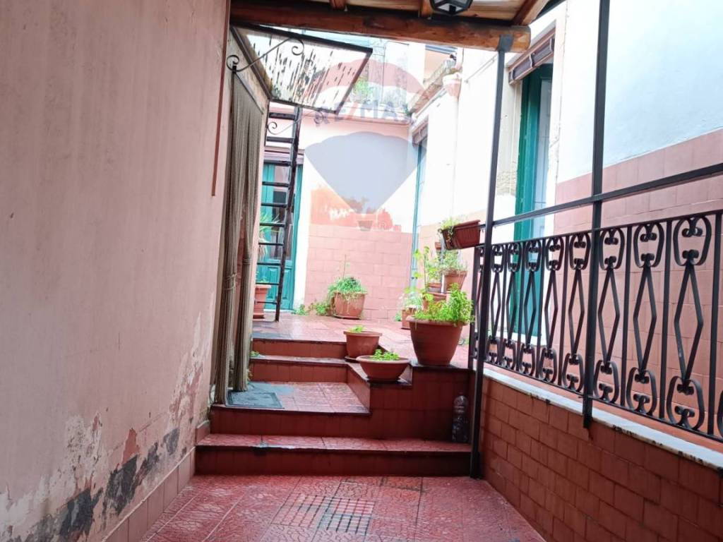 Casa indipendente a Aci catena in Via IV Novembre, 85 - Foto 3