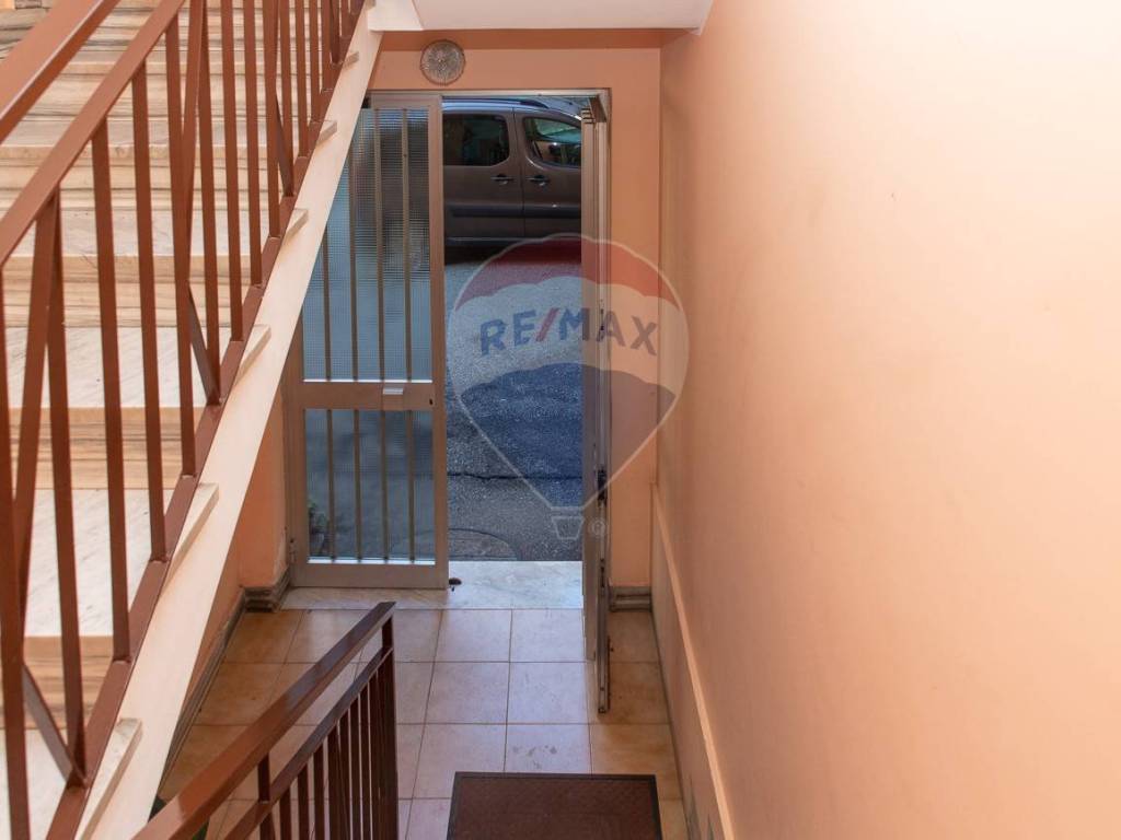 Appartamento a Riposto in Via Enrico Toti - Foto 4