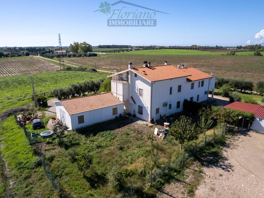 Rustico / casale a Montalto di castro in Strada Provinciale Pescia Romana - Foto 4