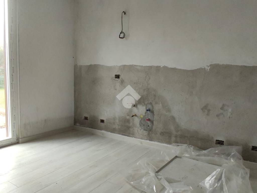 Villa a Lonate pozzolo in Via Sant'Anna, 1 - Foto 2