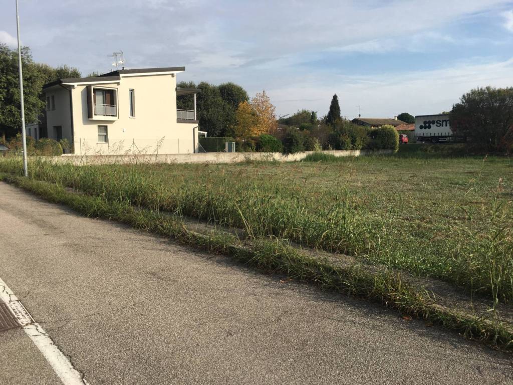 Terreno a Curtatone in Via 8 Marzo, 1 - Foto 3