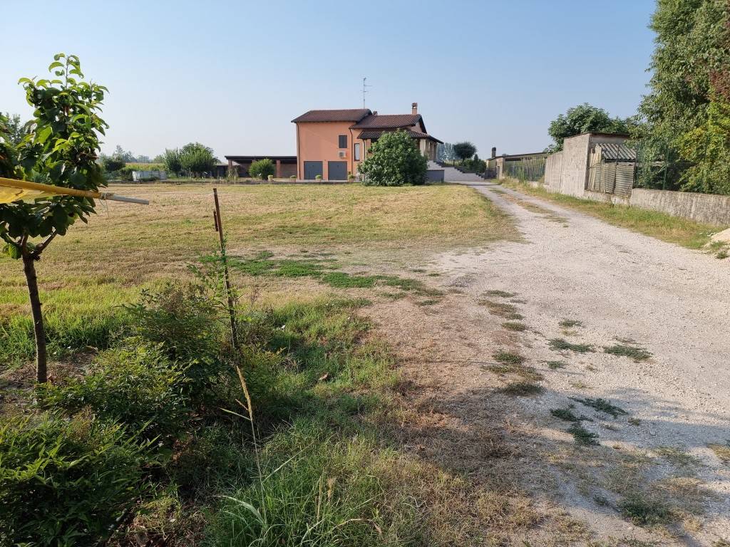 Terreno a Grumello cremonese ed uniti in Via Giacomo Matteotti, 1 - Foto 2