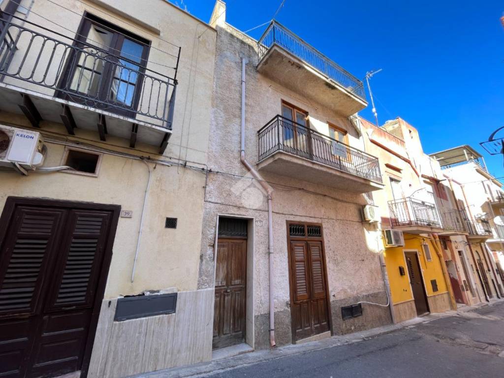 Casa indipendente a Castellammare del golfo in Via Giovanni Bovio, 35 - Foto 3
