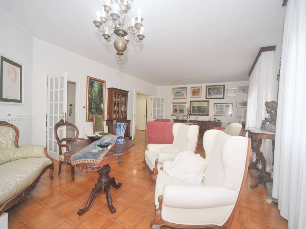 Appartamento a Nuoro in Via Ugo Foscolo, 29 - Foto 5