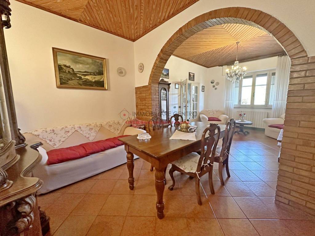 Villa a Camaiore in Via Jacopo Tintoretto - Foto 4
