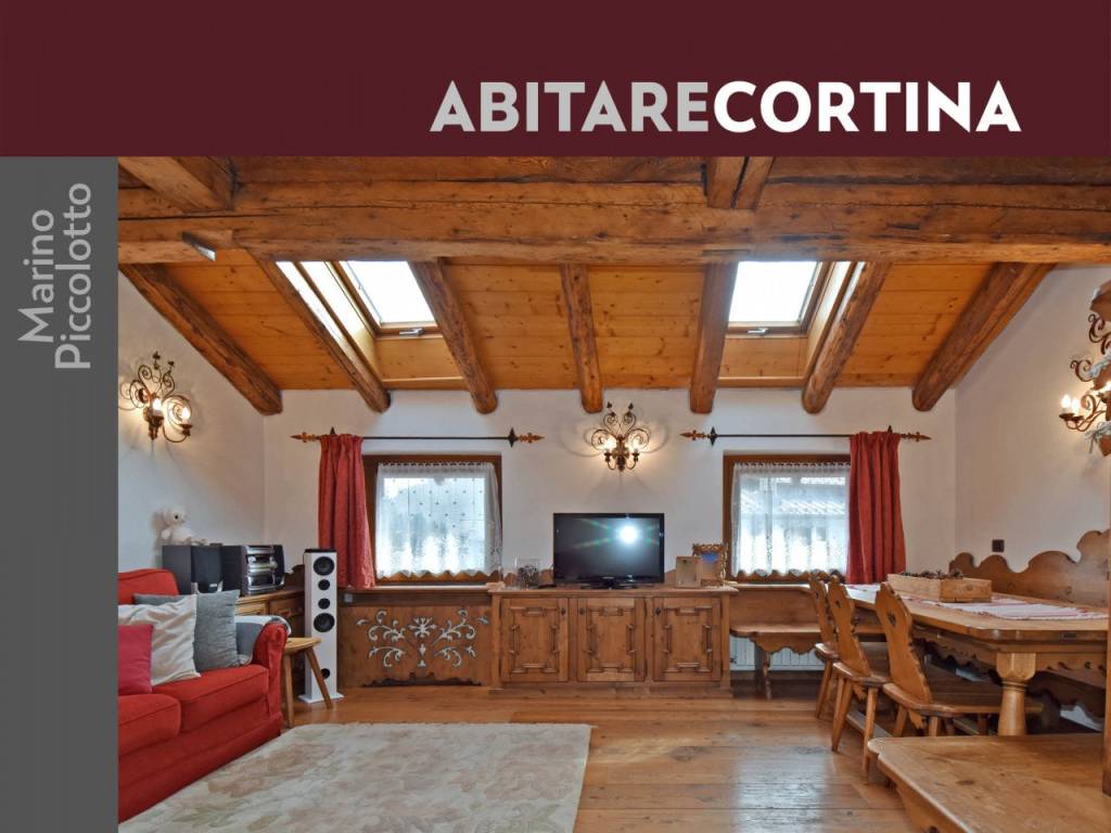 Appartamento a Cortina d'ampezzo in Via Guide Alpine - Foto 1