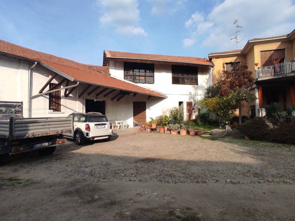 Villa a Vercelli in Via Trento, 13 - Foto 4