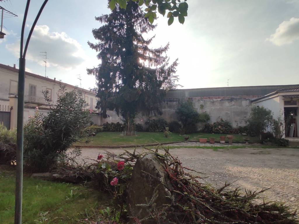 Villa a Vercelli in Via Trento, 13 - Foto 5