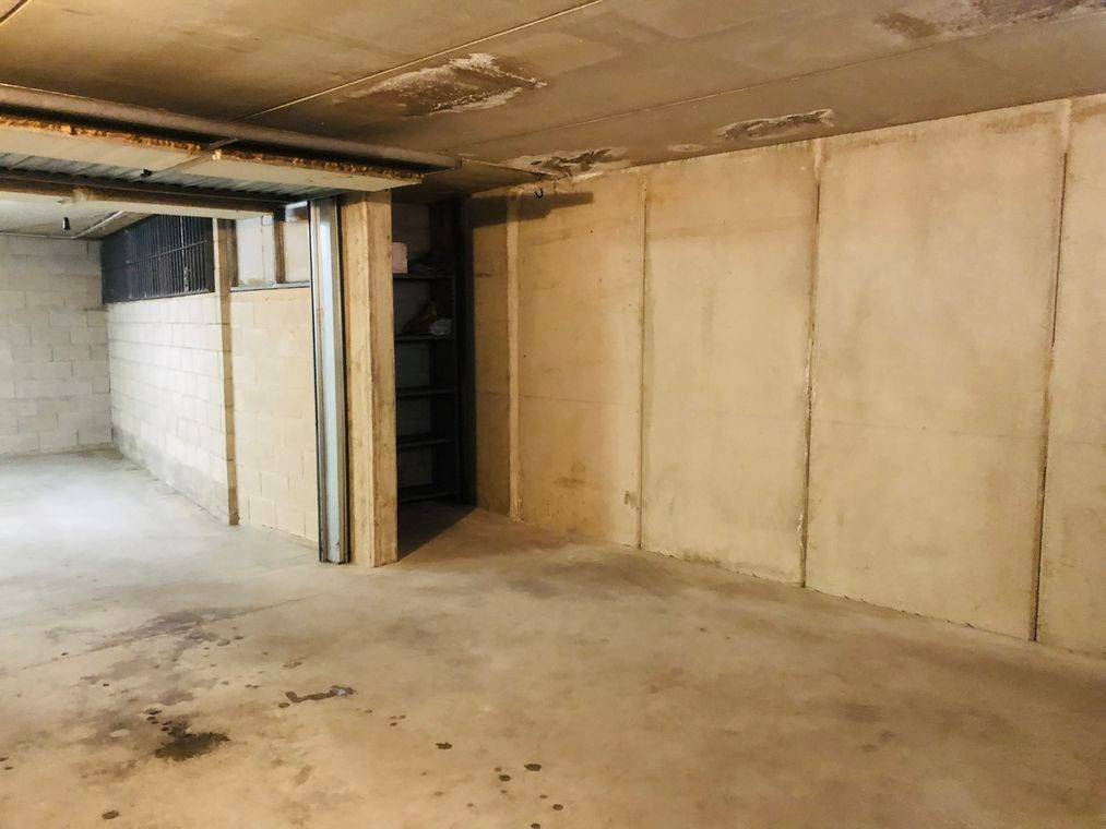 Box / garage a Oggiono in Via Vittorio Veneto, 1 - Foto 4