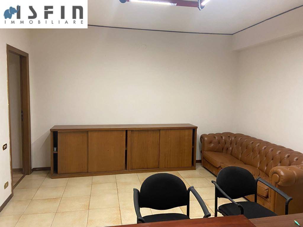 Appartamento a Cosenza in Piazza I Maggio, 20 - Foto 3