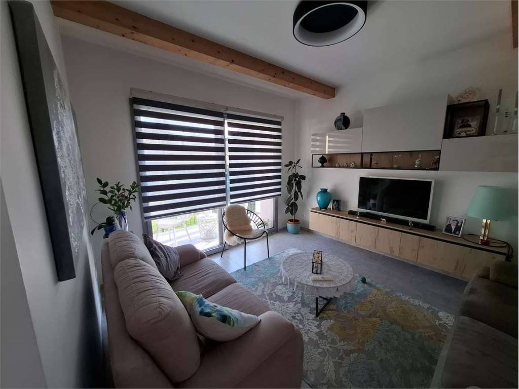 Villa a Oleggio in Via Raspagna , 105 - Foto 5