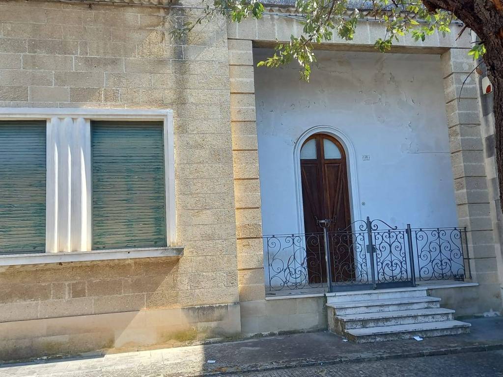Casa indipendente a Scorrano in Piazza Vittorio Emanuele III, 24 - Foto 3