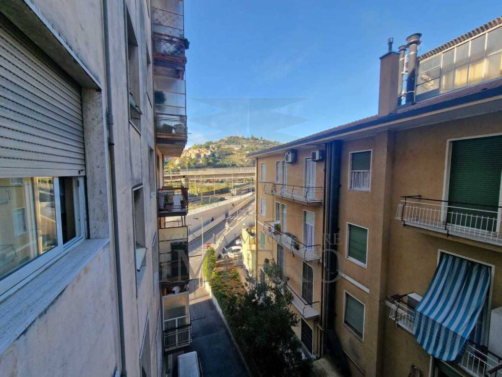 Appartamento a Ventimiglia in Via Riccardo Zandonai - Foto 2