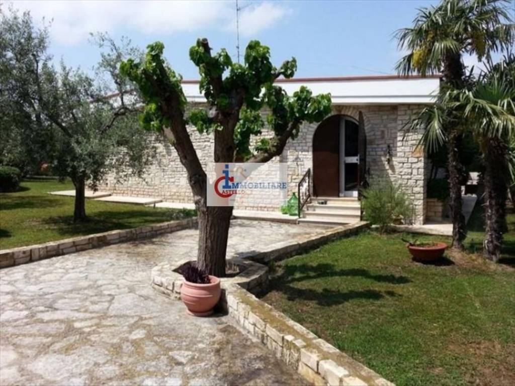 Villa a Andria in Via Castel del Monte - Foto 2