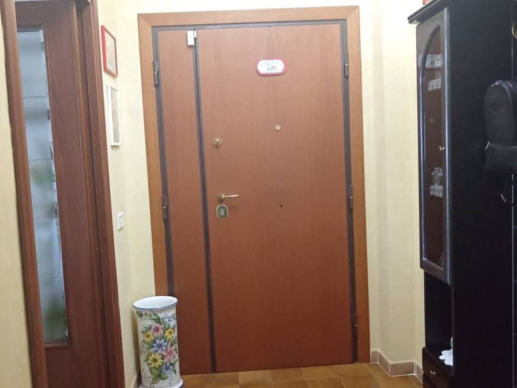 Appartamento a Cisterna di latina in Piazza Ugo La Malfa, 4 - Foto 2