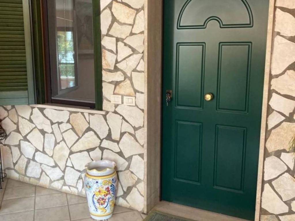 Villa a Cisterna di latina in Via Serrecchia S.N.C. - Foto 4