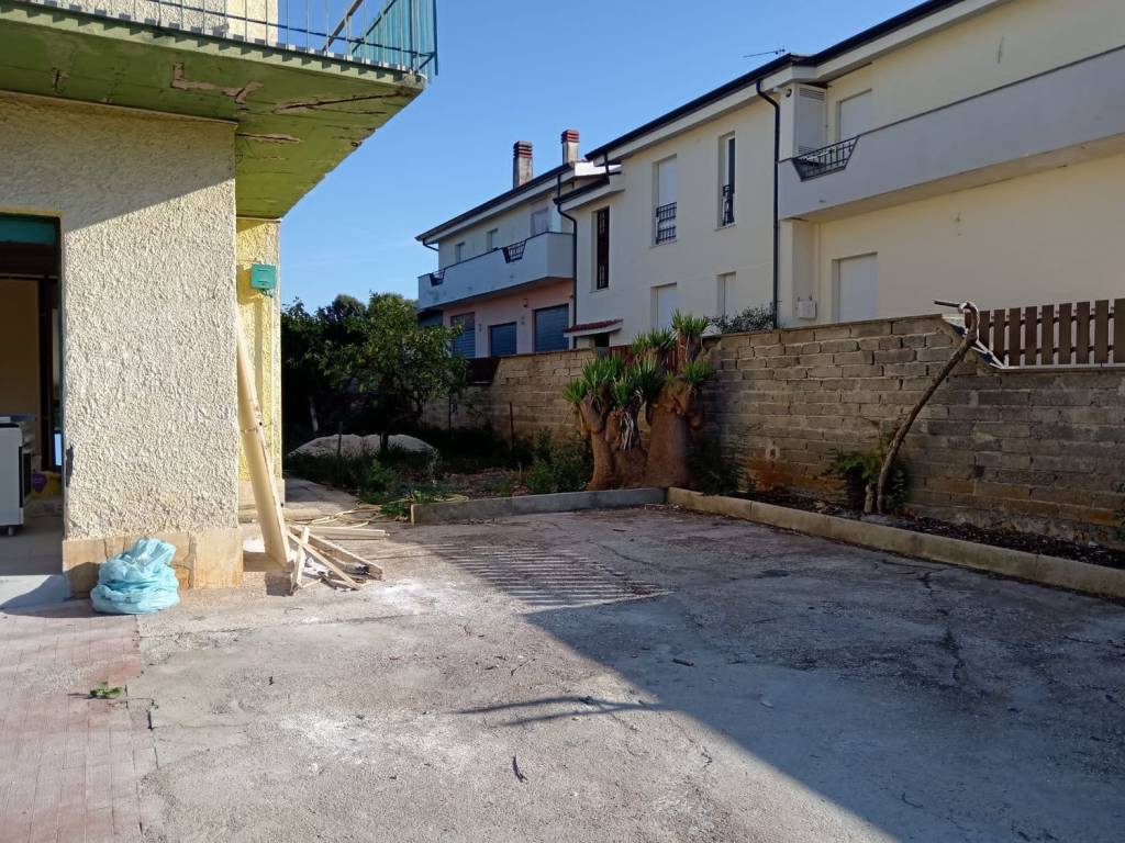Villa a Cisterna di latina in Via Amerigo Vespucci, 10 - Foto 3