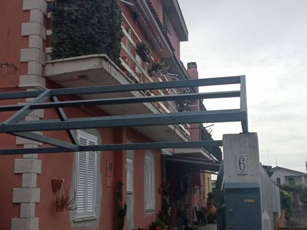 Villa a Cisterna di latina in Via Ettore Majorana S.N.C. - Foto 2