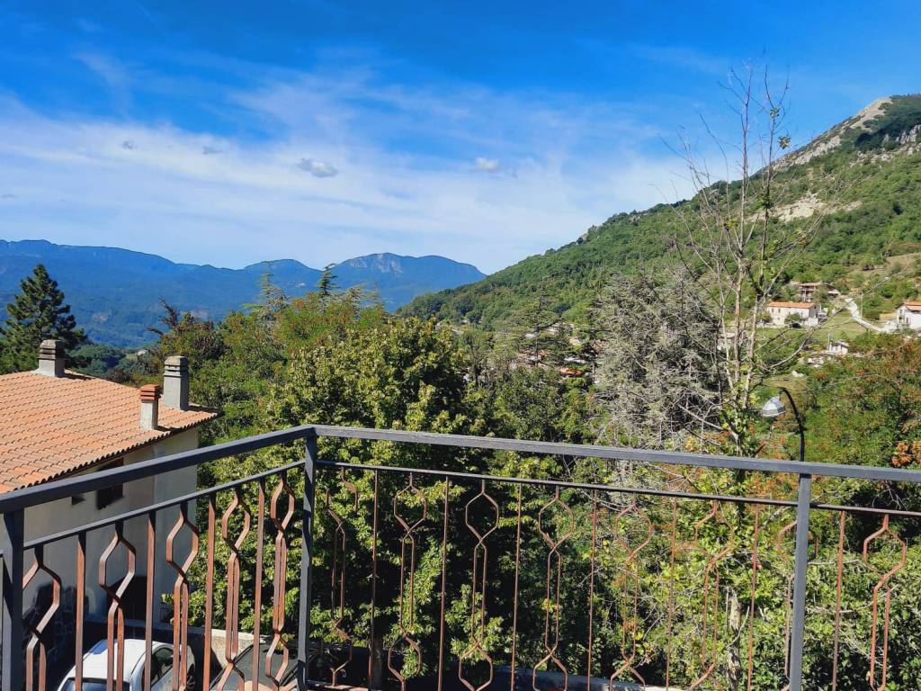 Casa indipendente a Fiamignano in Via D. Rinaldi - Foto 4