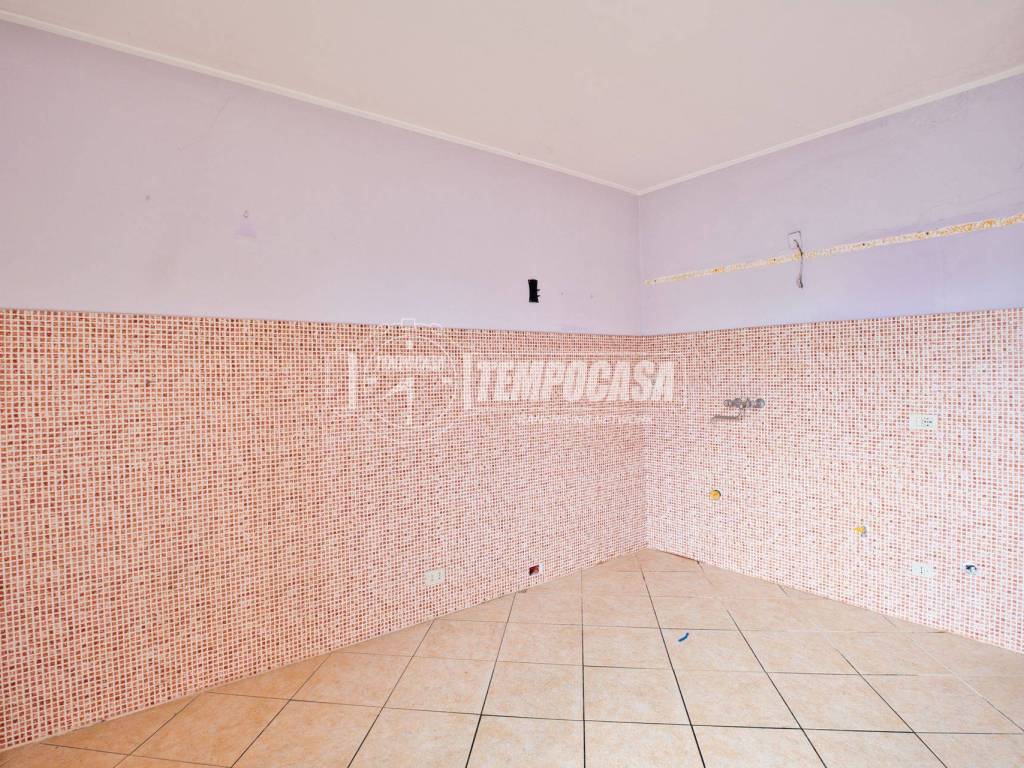 Appartamento a Vercelli in Via Pisa - Foto 5