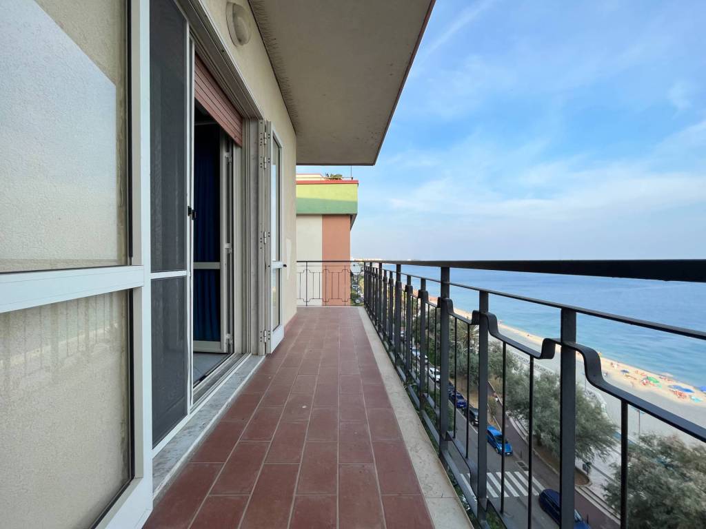 Appartamento a Catanzaro in Via Lungomare, 57 - Foto 3