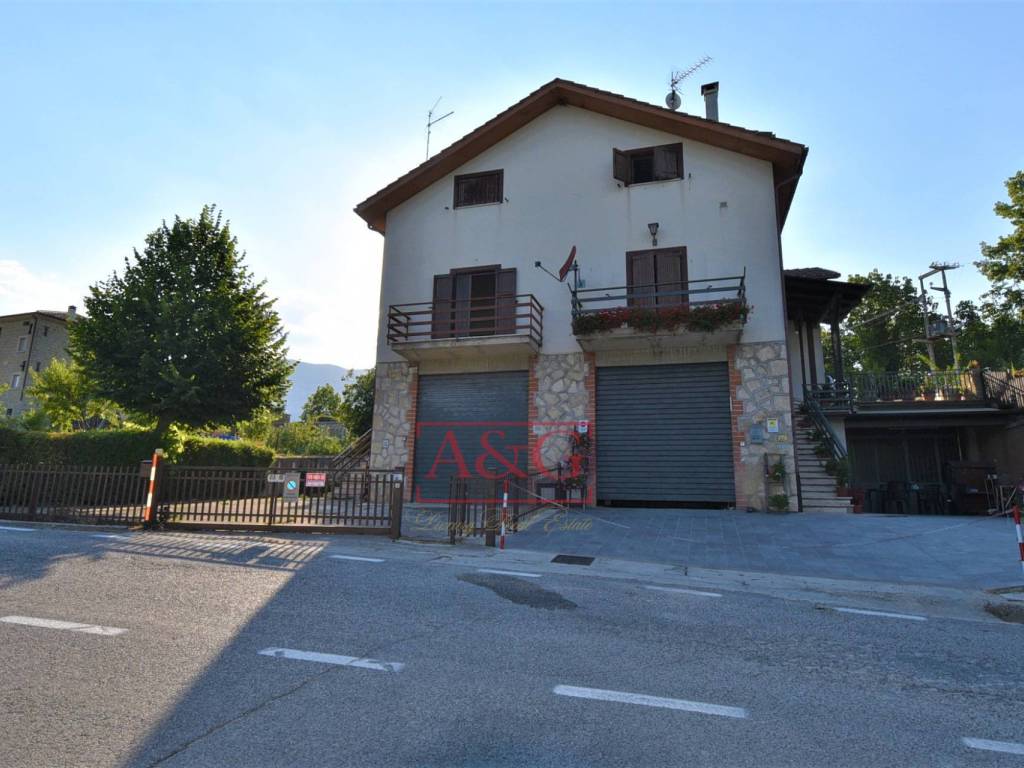Appartamento a Montemonaco in Località Lanciatoio, 12 - Foto 2