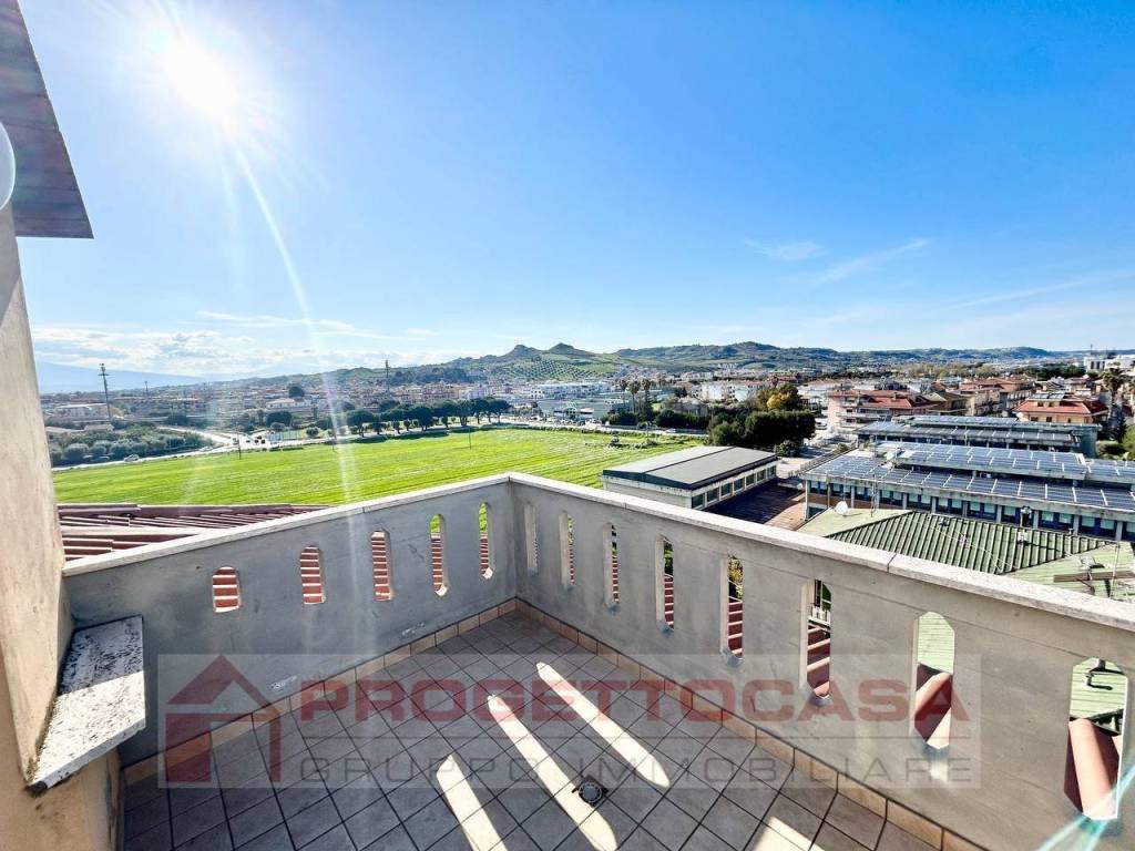 Appartamento a San benedetto del tronto in Via Colleoni - Foto 3