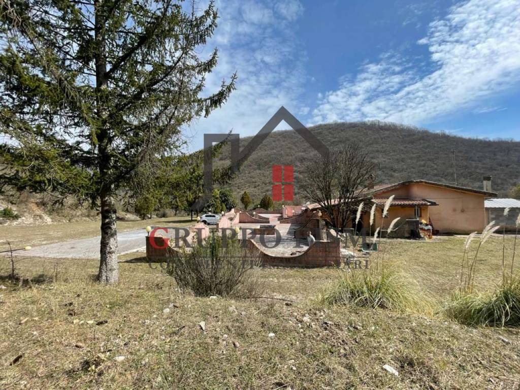 Villa a Rieti in via Lavello - Foto 5