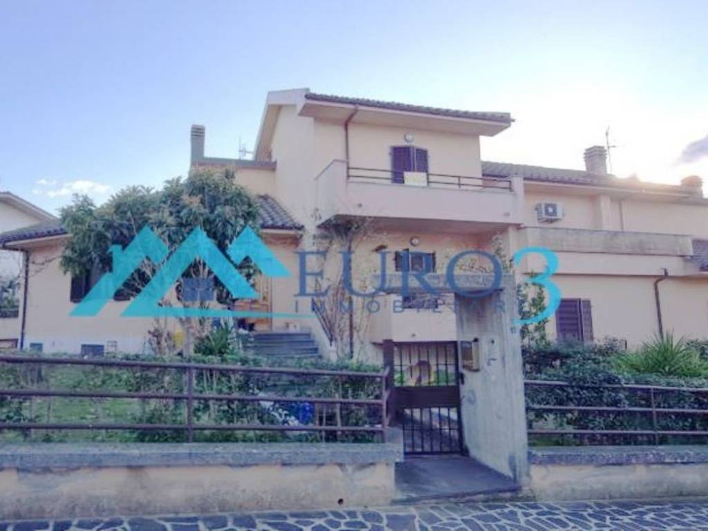 Villa a Folignano in Via firenze - Foto 2