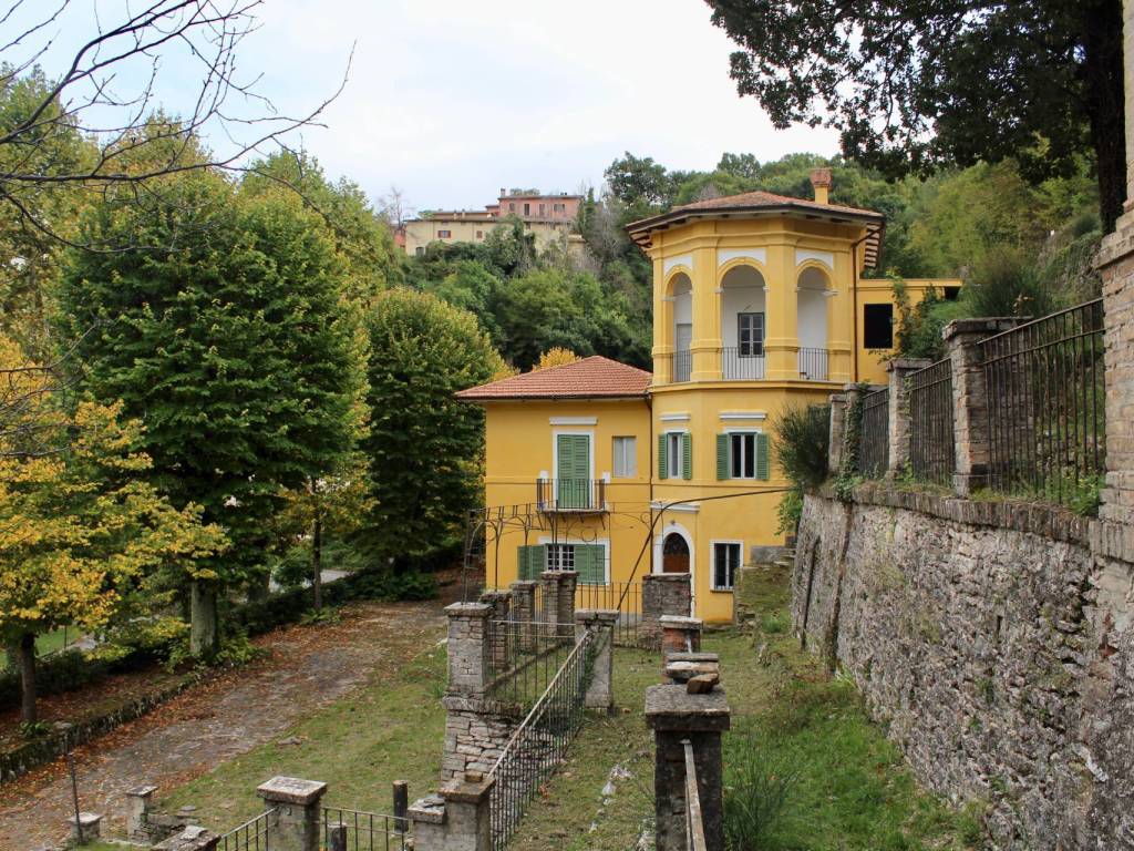 Villa a Nocera umbra in Località Stravignano, 49 - Foto 2