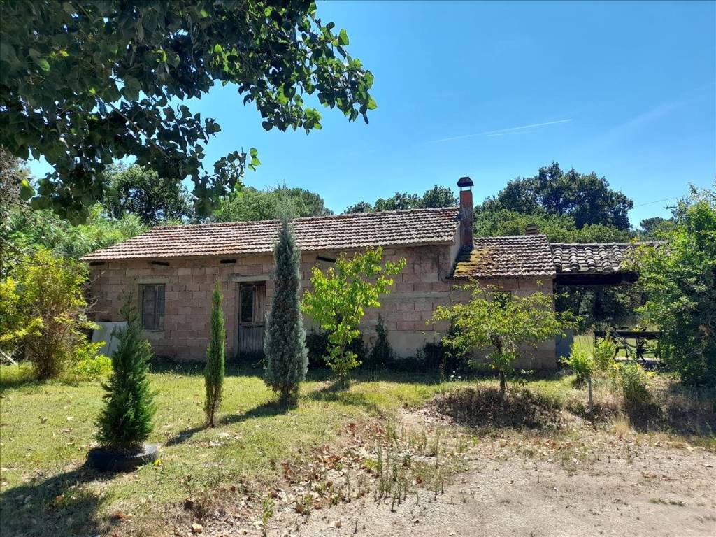 Casa indipendente a Castiglione del lago in Località Bertoni, 32 - Foto 2