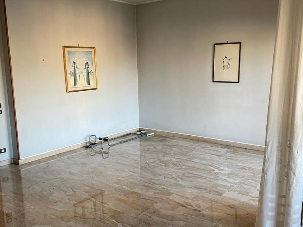 Appartamento a Alessandria in Viale Medaglie d'Oro, 19 - Foto 4