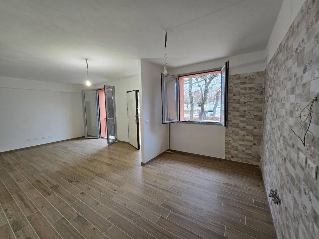 Appartamento a Colle di val d'elsa in Viale dei Mille, - Foto 2
