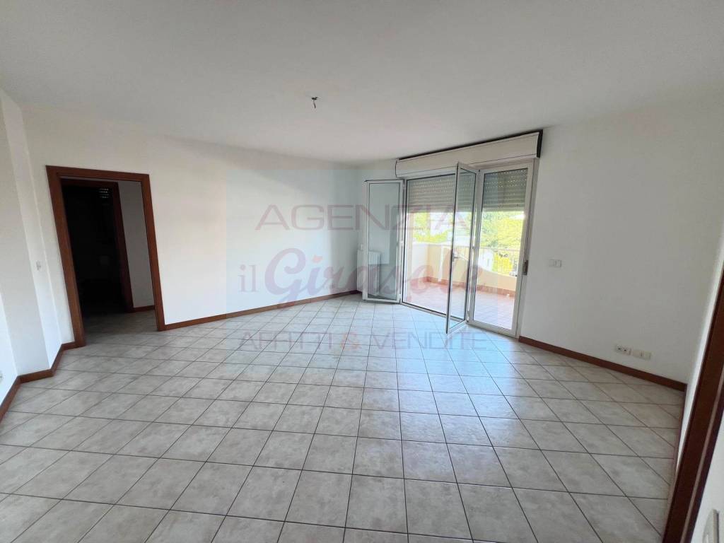 Appartamento a Alba adriatica in Via Trieste - Foto 2