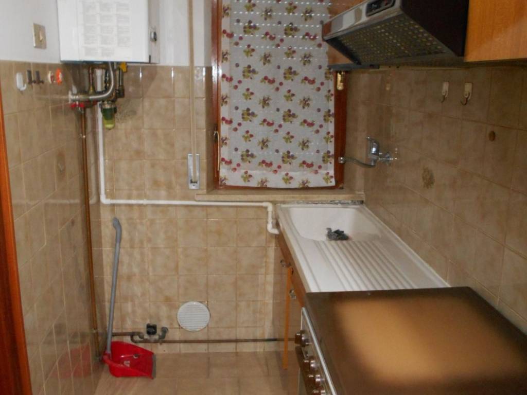 Appartamento a Monte roberto in Via Trento, 10 - Foto 2