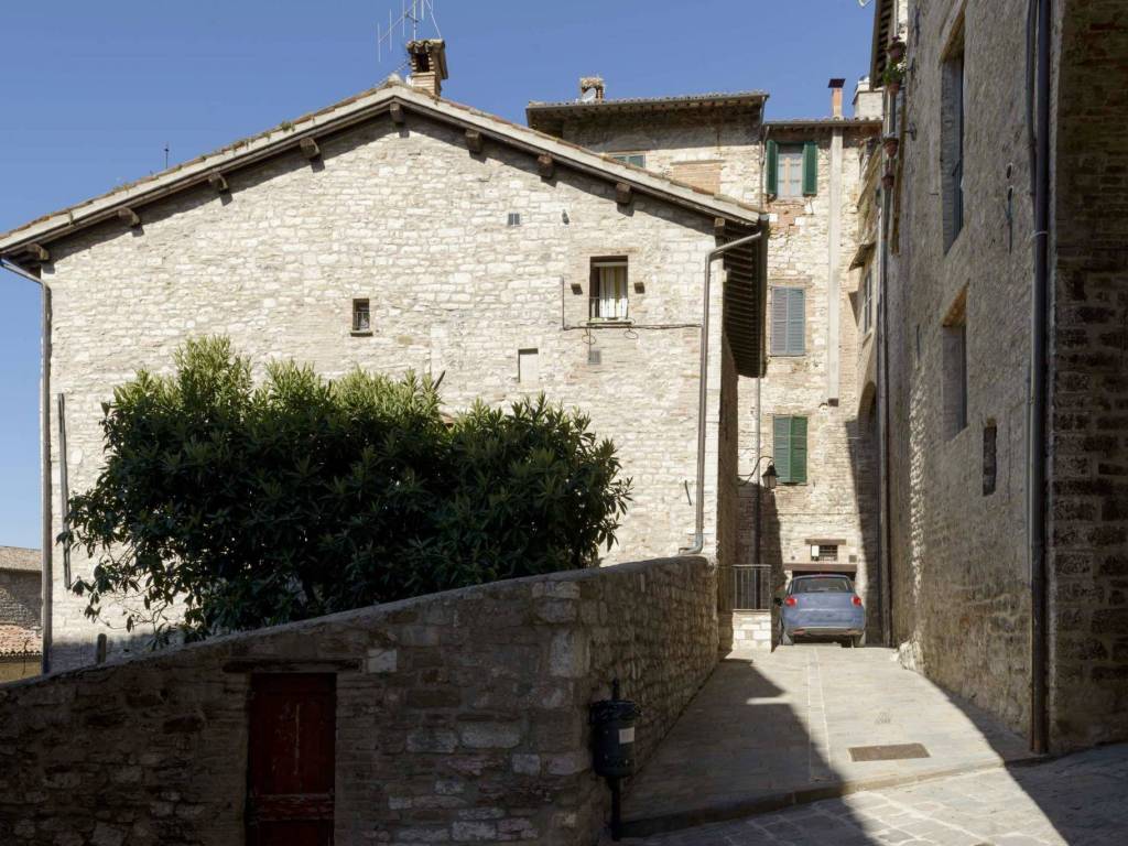 Casa indipendente a Gubbio in Via Beni - Foto 2